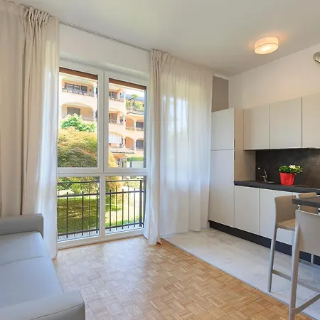 Valery - By Impero House * Stresa